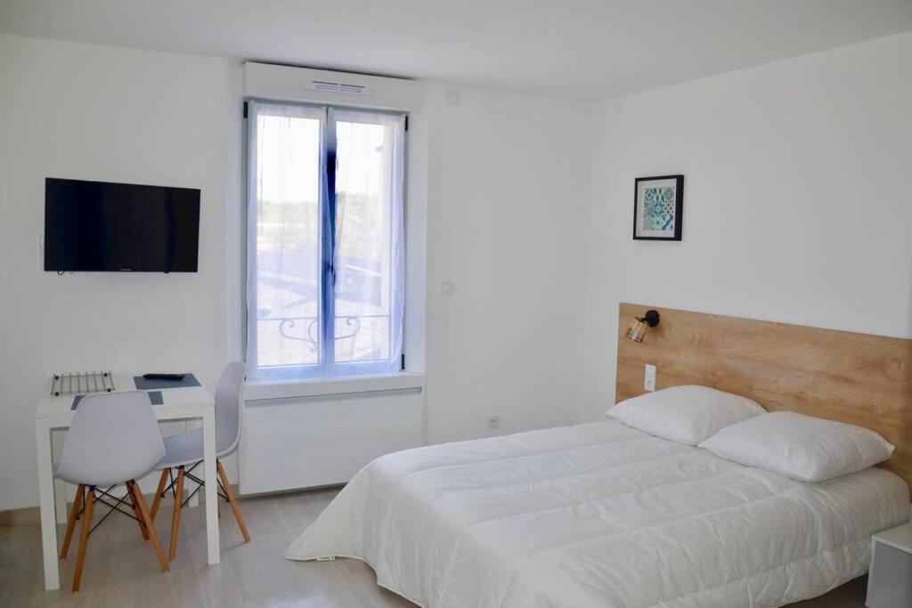 Les Forges Studio Etage Avoine Exterior photo